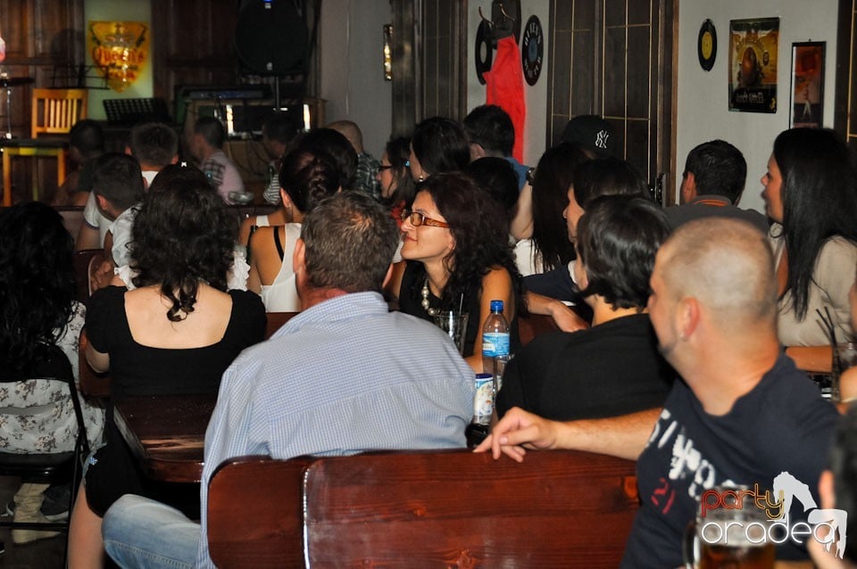 Stand-up comedy cu Micutzu & Natanticu, Queen's Music Pub