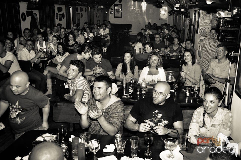 Stand-up comedy cu Micutzu & Natanticu, Queen's Music Pub