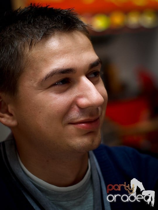 Stand-up comedy cu Tibi Neuronu, Lotus Center