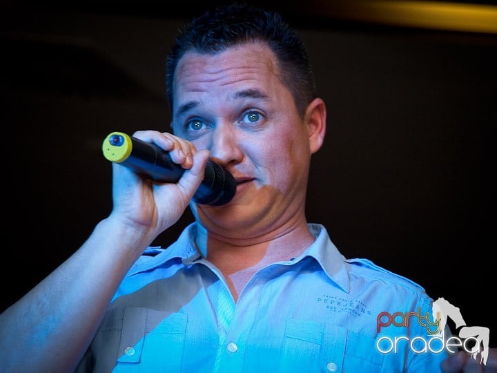 Stand-up comedy cu Tibi Neuronu, Lotus Center