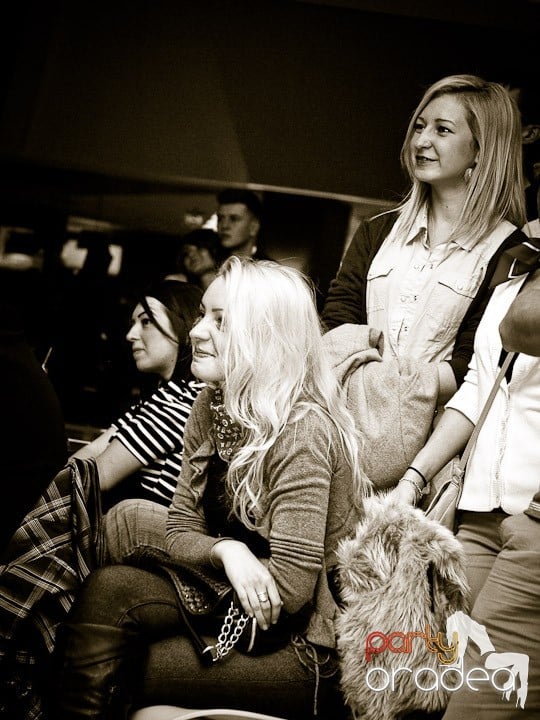 Stand-up comedy cu Tibi Neuronu, Lotus Center