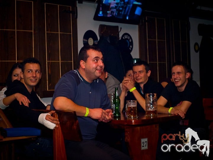 Stand-up Comedy cu Vio şi Micutzu, Queen's Music Pub