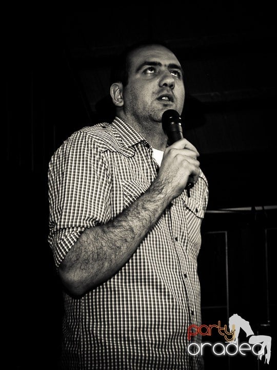 Stand-up Comedy cu Vio şi Micutzu, Queen's Music Pub