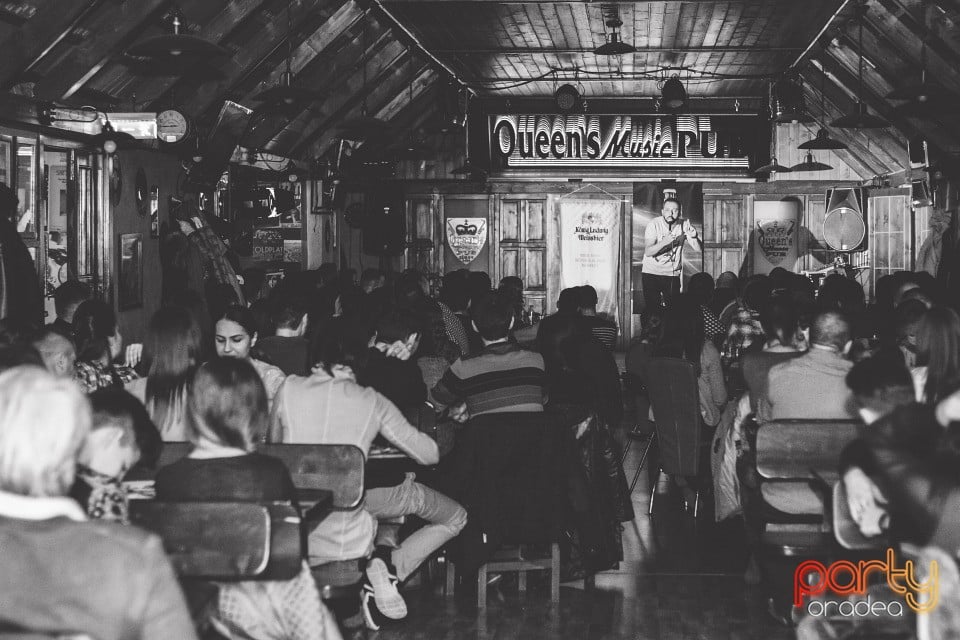 Stand Up Comedy în Queen's Music Pub, Queen's Music Pub