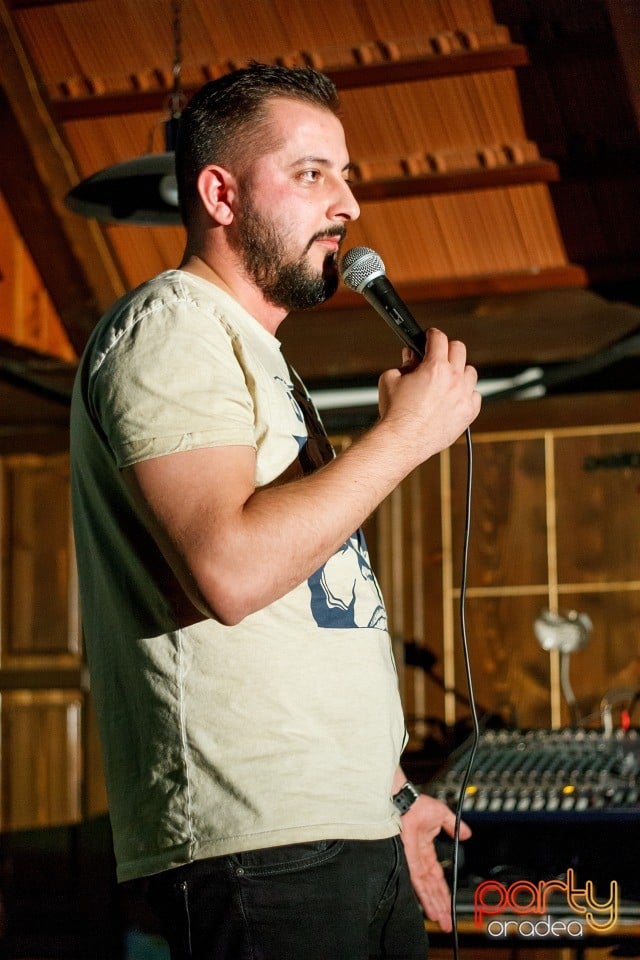 Stand Up Comedy în Queen's Music Pub, Queen's Music Pub