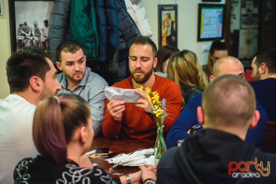 Stand-up Comedy -  Mincu & Maria Popovici, Queen's Music Pub