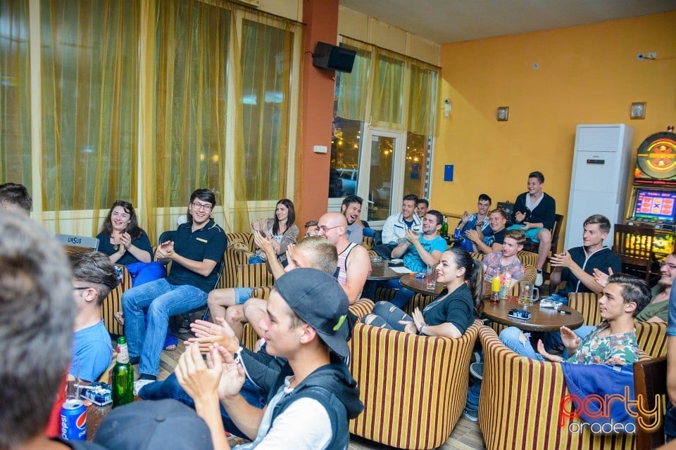 Stand-up Comedy Party la Senza Caffe, 