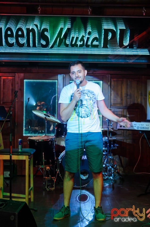 Stand up comedy, Queen's Music Pub