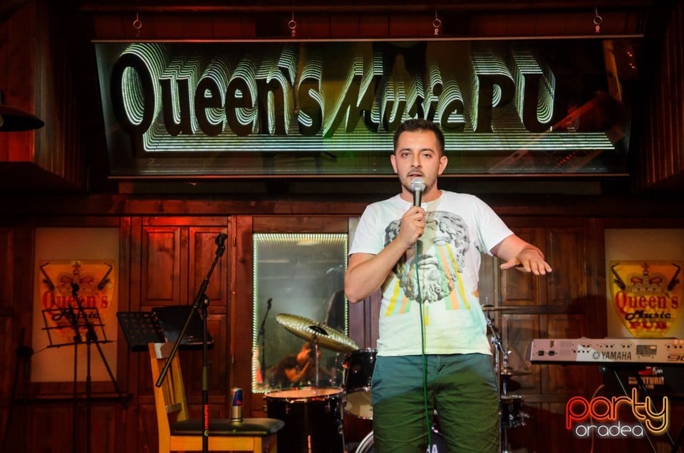 Stand up comedy, Queen's Music Pub