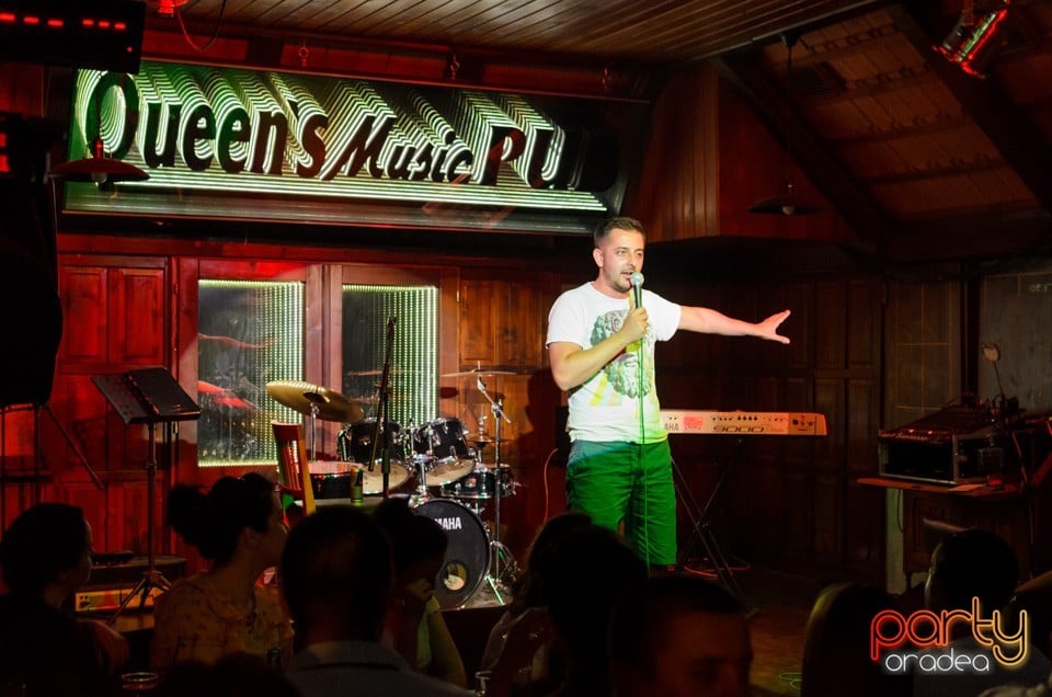 Stand up comedy, Queen's Music Pub