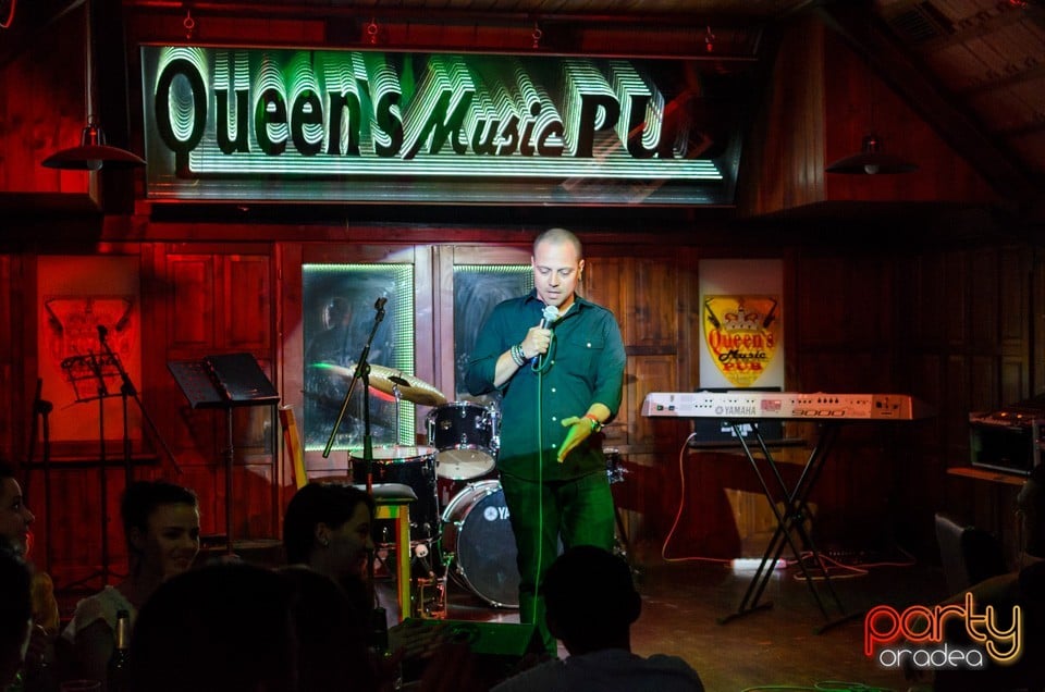 Stand up comedy, Queen's Music Pub