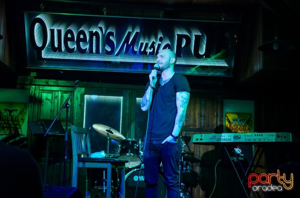 Stand up comedy, Queen's Music Pub