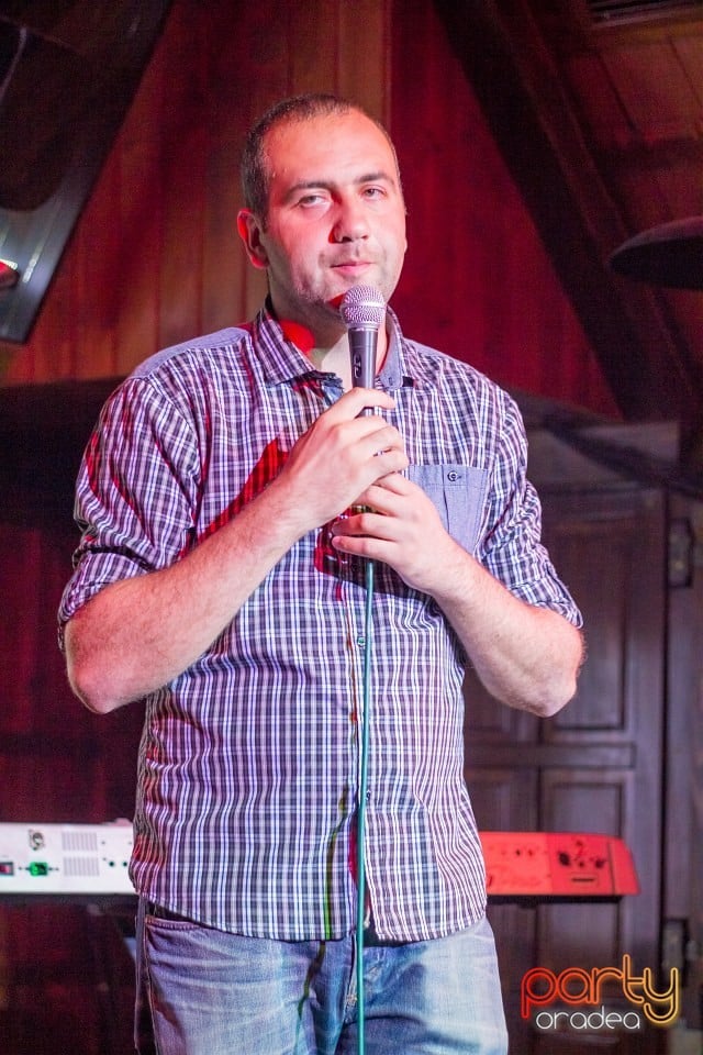 Stand up comedy, Queen's Music Pub