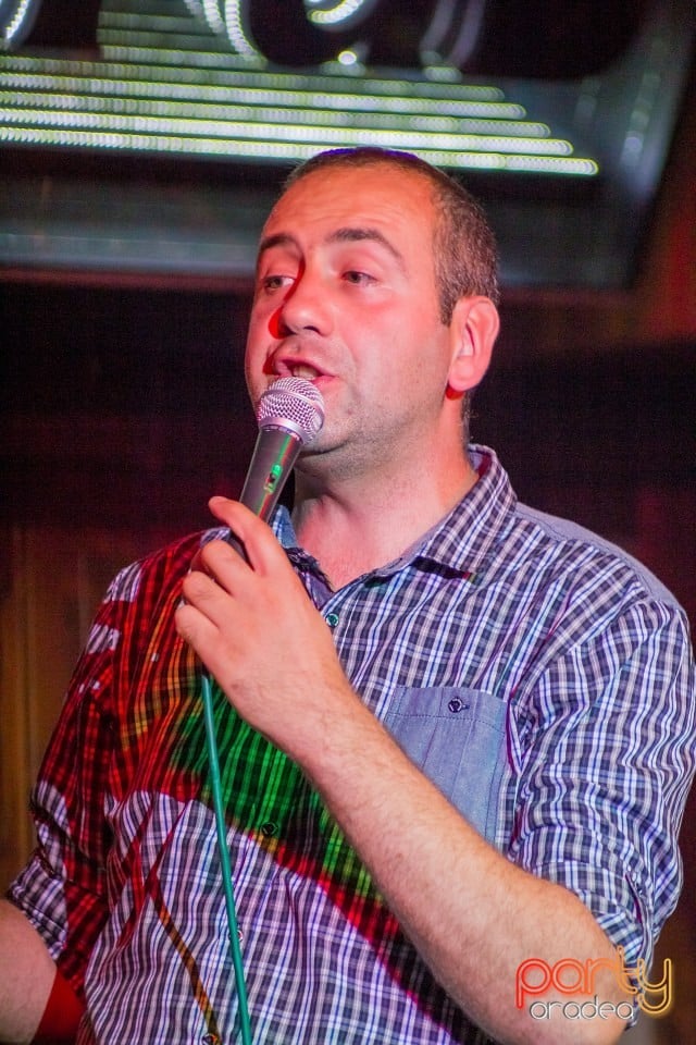 Stand up comedy, Queen's Music Pub