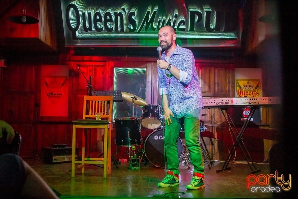 Stand up comedy, Queen's Music Pub