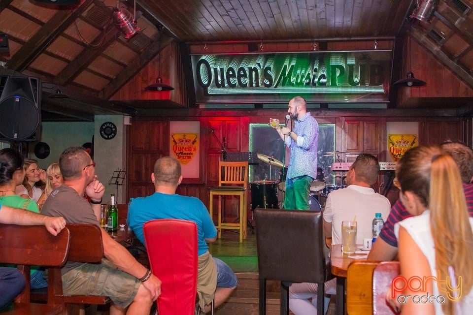 Stand up comedy, Queen's Music Pub