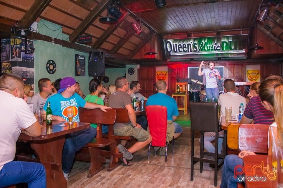 Stand up comedy, Queen's Music Pub