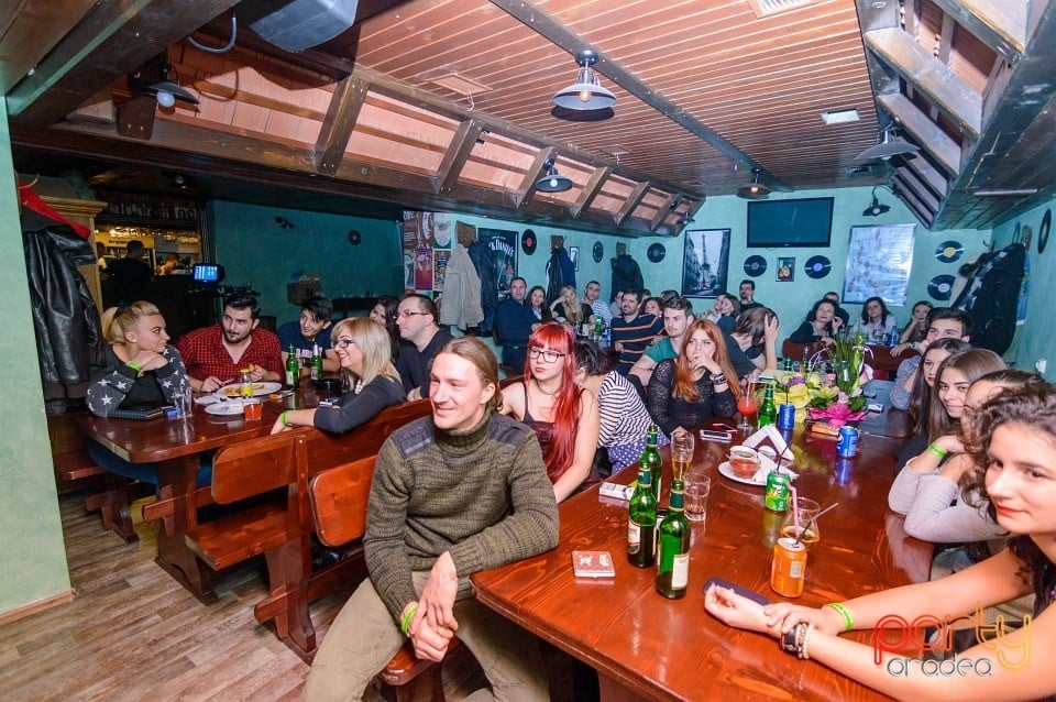 Stand-Up Comedy, Queen's Music Pub