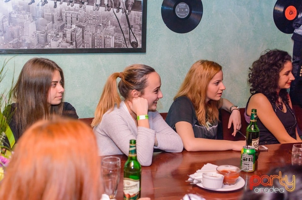 Stand-Up Comedy, Queen's Music Pub