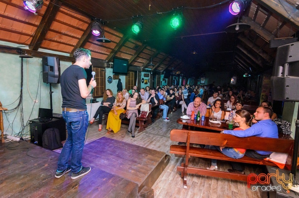 Stand Up Comedy, Queen's Music Pub