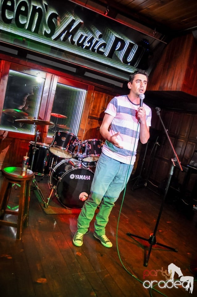 Stand-up comedy, Queen's Music Pub