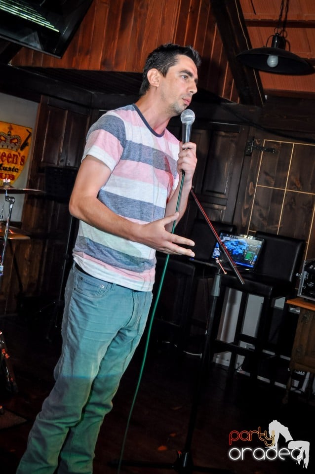 Stand-up comedy, Queen's Music Pub