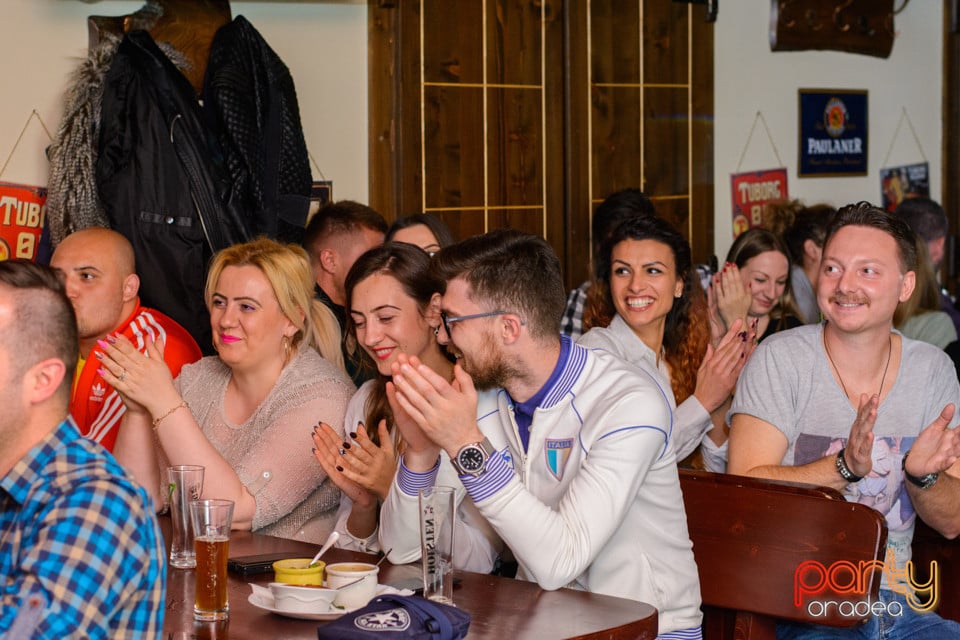 Stand-Up Comedy, Queen's Music Pub