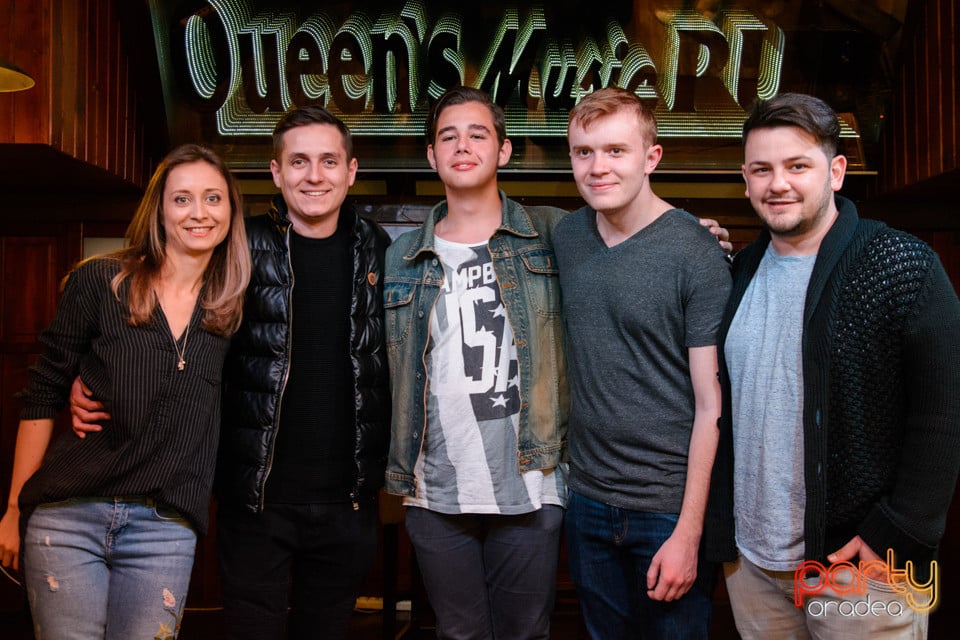 Stand-Up Comedy, Queen's Music Pub