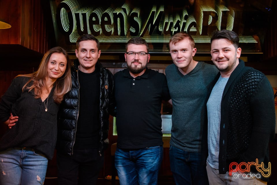 Stand-Up Comedy, Queen's Music Pub