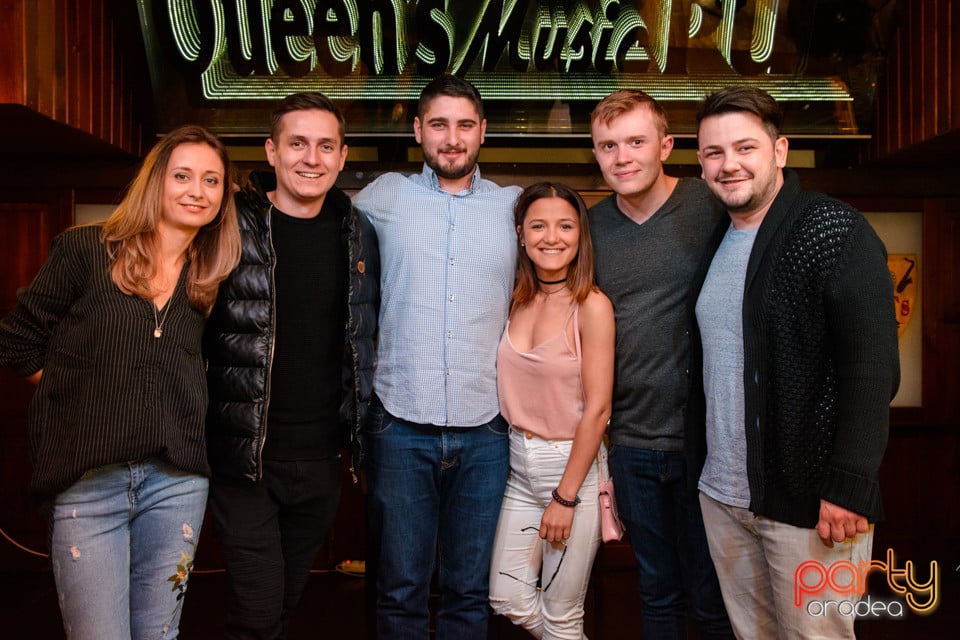 Stand-Up Comedy, Queen's Music Pub