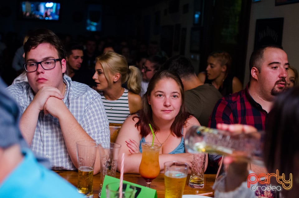 Stand-Up Comedy, Queen's Music Pub