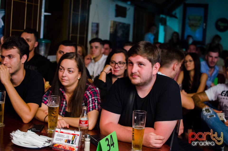 Stand-Up Comedy, Queen's Music Pub