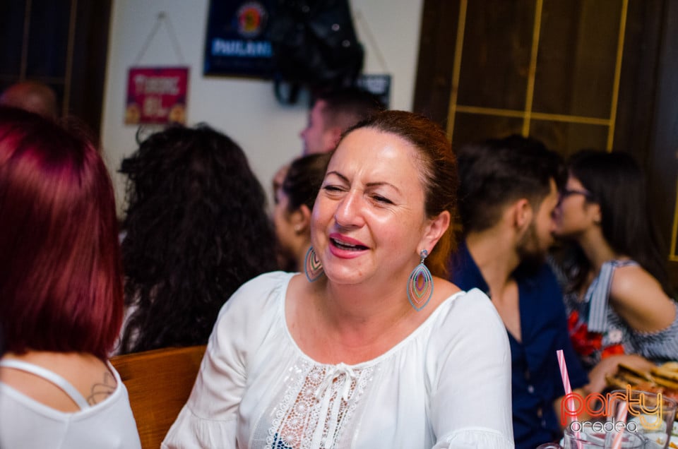 Stand-Up Comedy, Queen's Music Pub