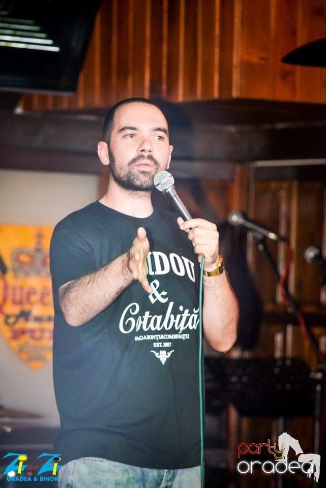 Stand up comedy, Queen's Music Pub