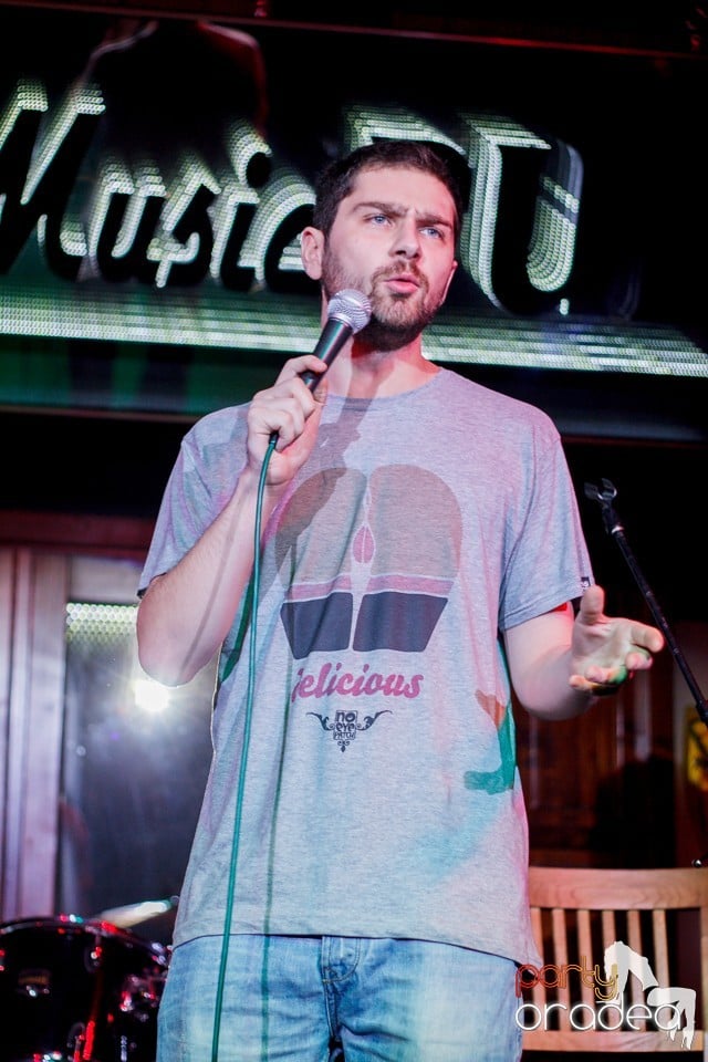 Stand up comedy, Queen's Music Pub