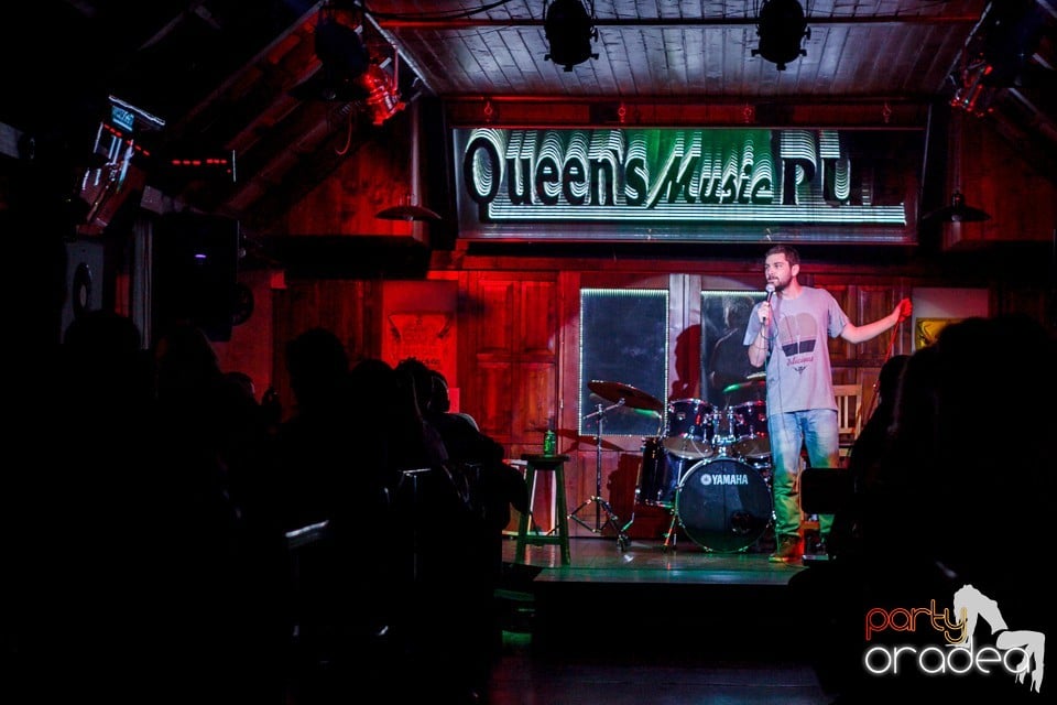 Stand up comedy, Queen's Music Pub