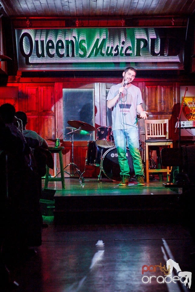 Stand up comedy, Queen's Music Pub