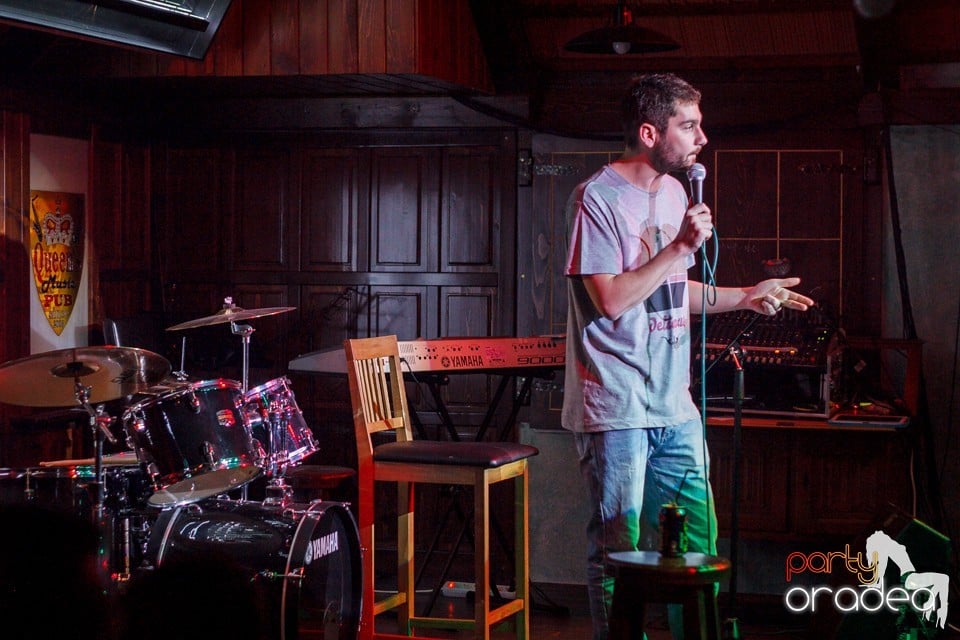 Stand up comedy, Queen's Music Pub