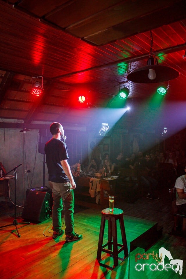 Stand up comedy, Queen's Music Pub