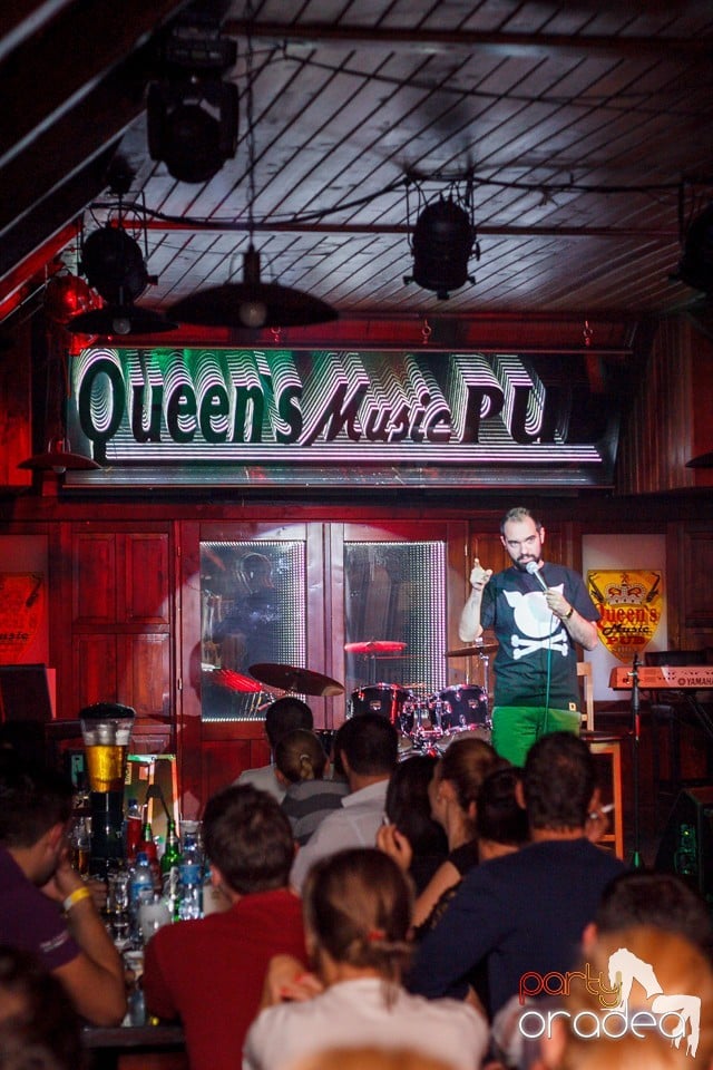 Stand up comedy, Queen's Music Pub