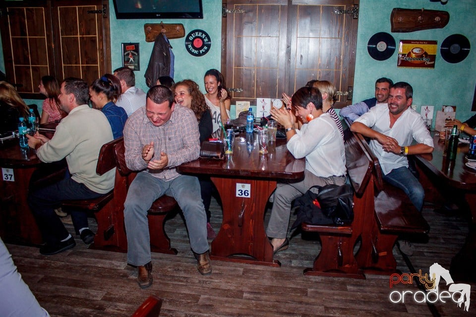 Stand up comedy, Queen's Music Pub