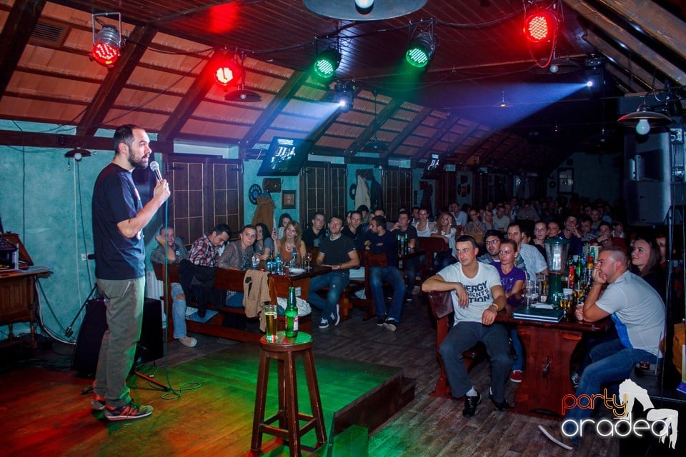 Stand up comedy, Queen's Music Pub