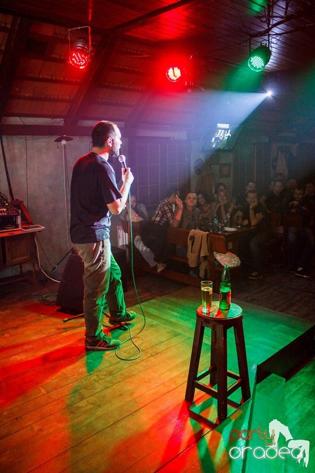 Stand up comedy, Queen's Music Pub