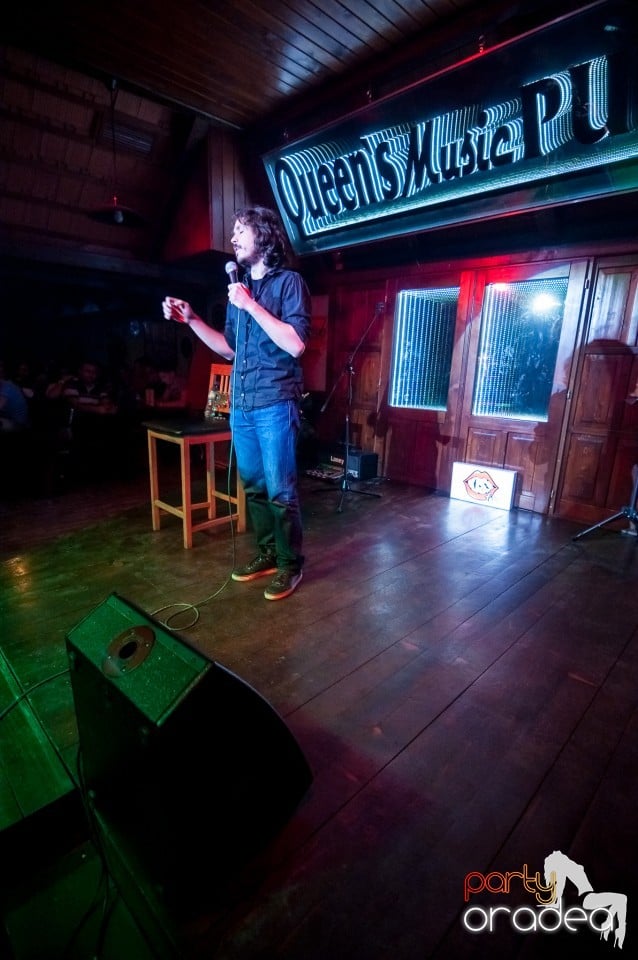 Stand up comedy, Queen's Music Pub