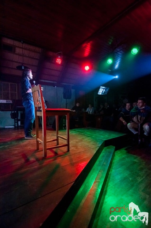 Stand up comedy, Queen's Music Pub