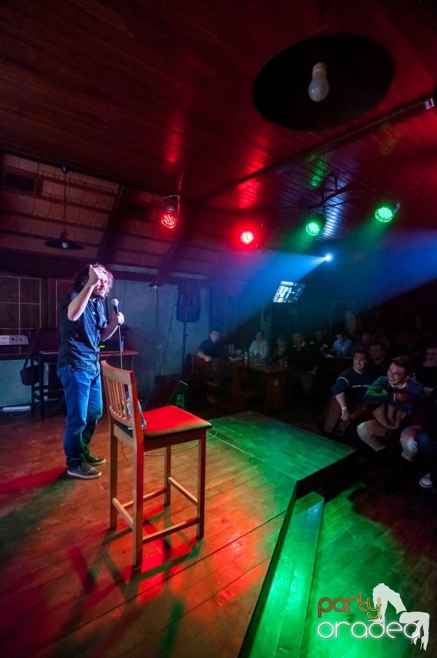 Stand up comedy, Queen's Music Pub