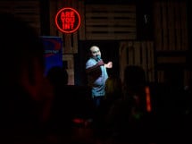 Stand-Up cu Jugaru