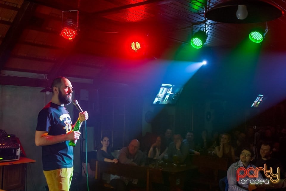 Stand Up cu Teo, Queen's Music Pub