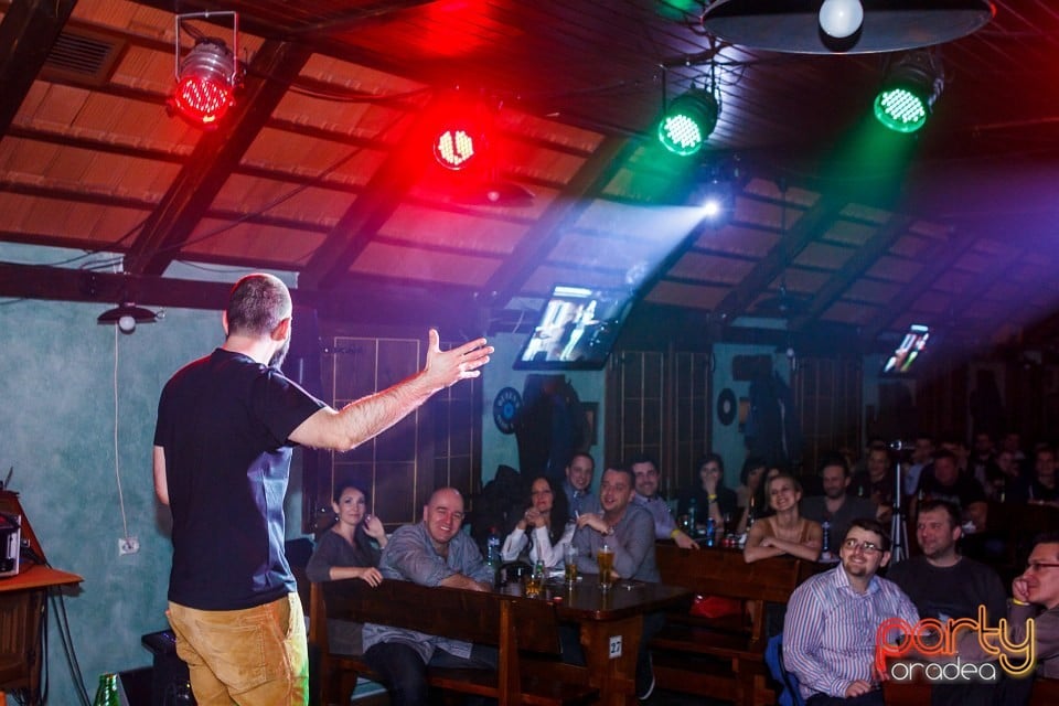 Stand Up cu Teo, Queen's Music Pub