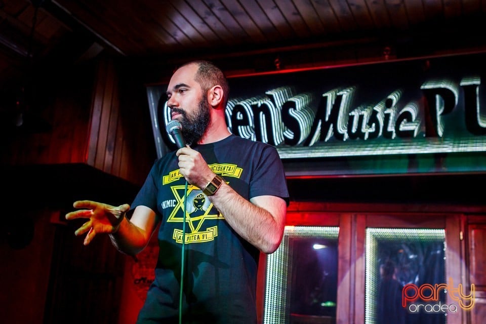 Stand Up cu Teo, Queen's Music Pub